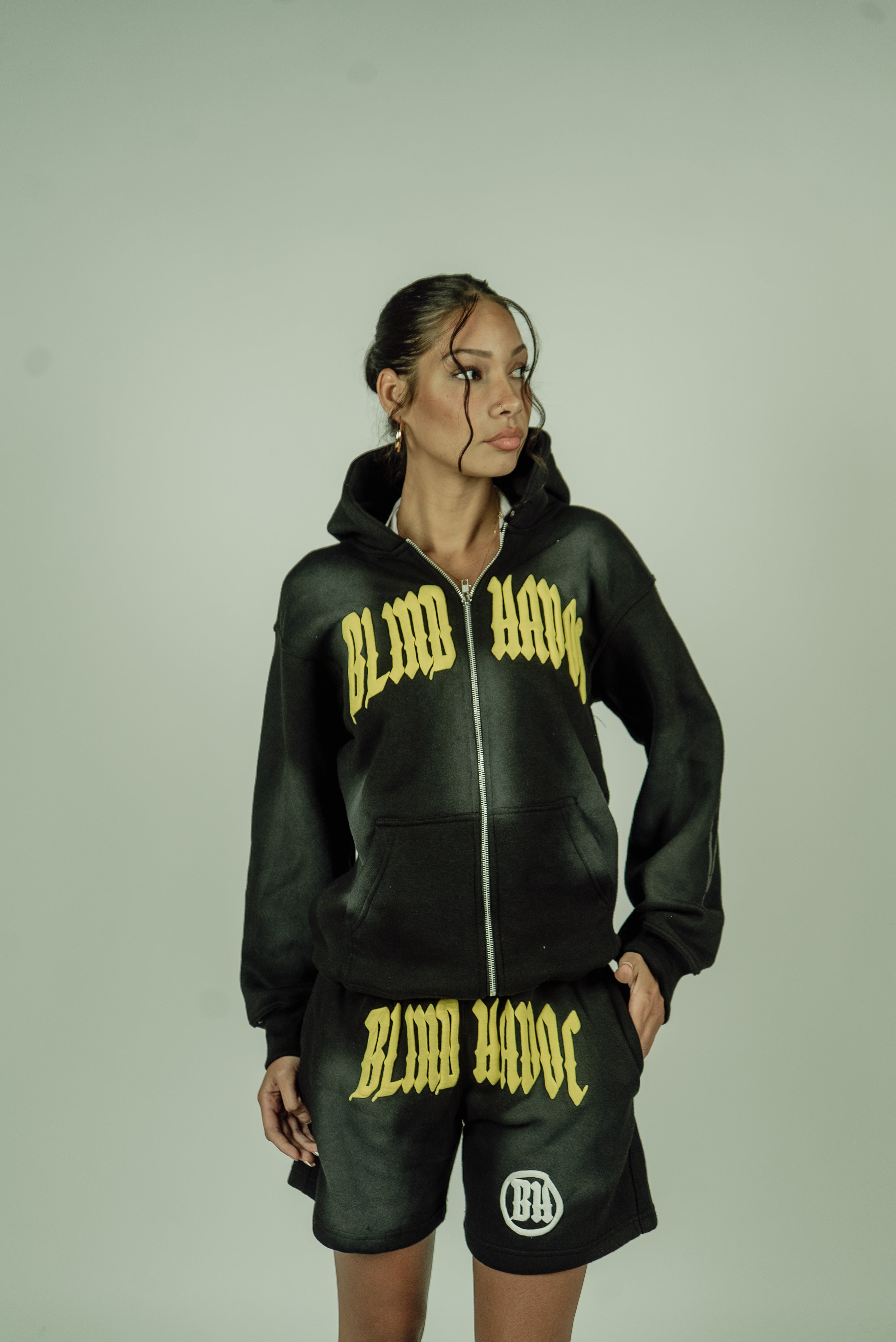 Striker Zip-Up [Black]