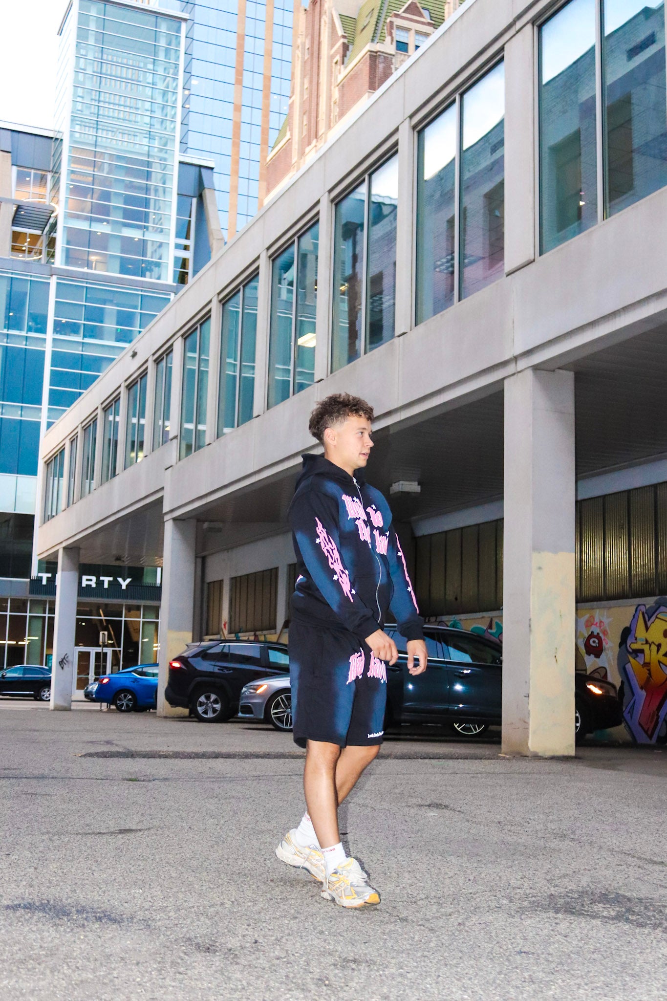 'Blind to the Havoc' Set [Black & Pink]
