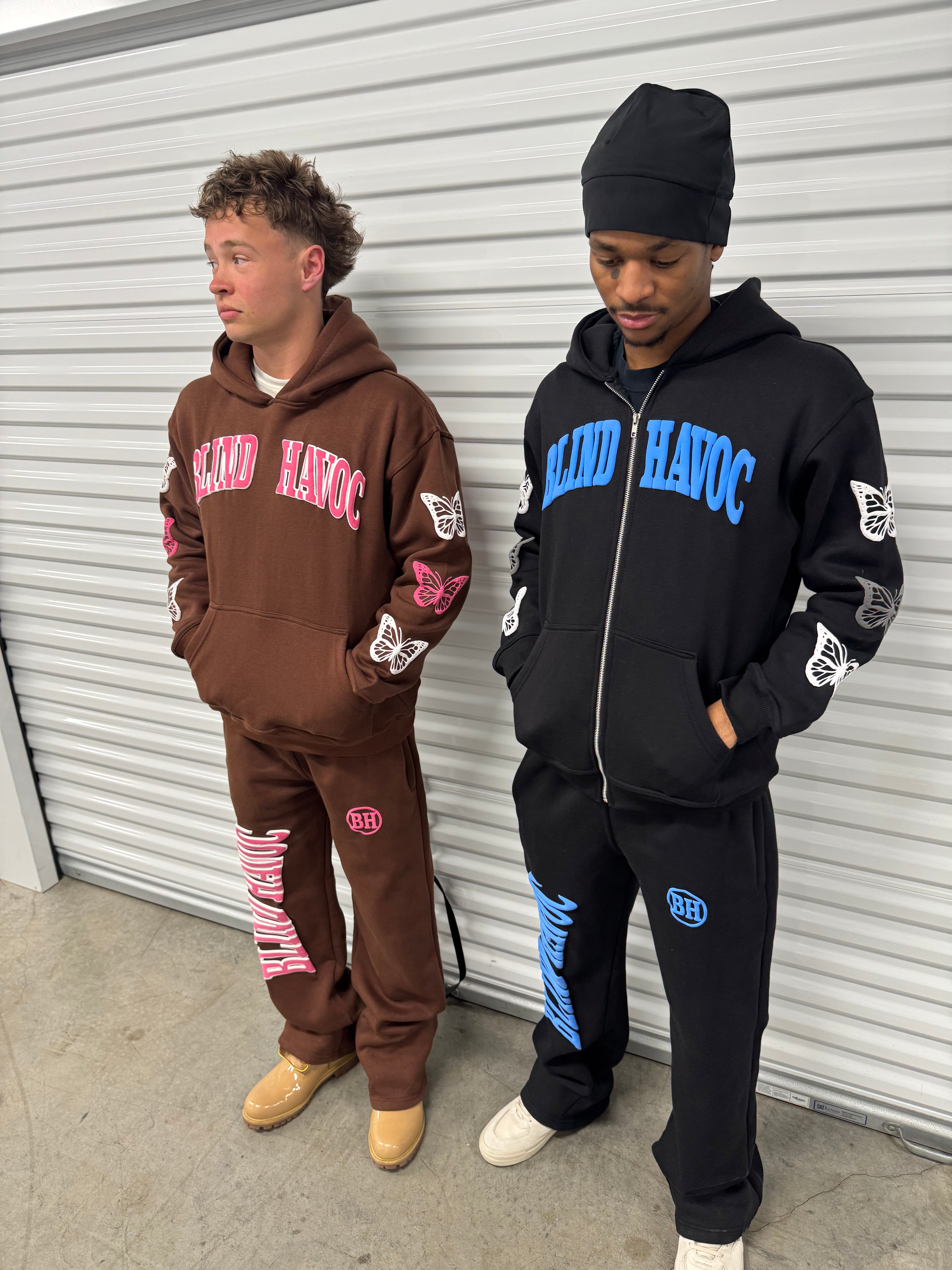 The World Needs Love Set [Black]